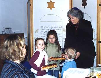 Rabbinerin Shillor und Kinder
